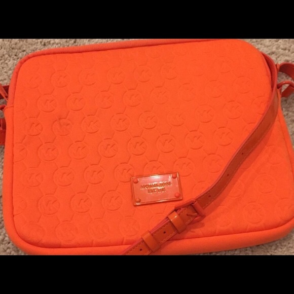 Michael Kors Jet Set Travel Small Crossbody Bag Tech  Tangerine/orange MK tech bag
